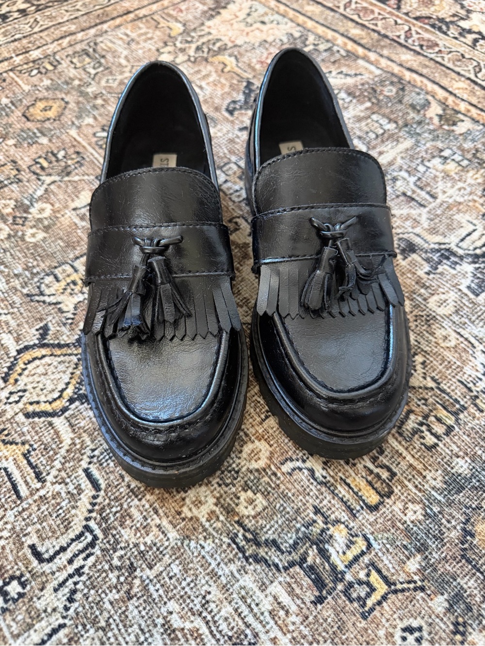 Steve Madden Black Tassel Fringe Loafers
